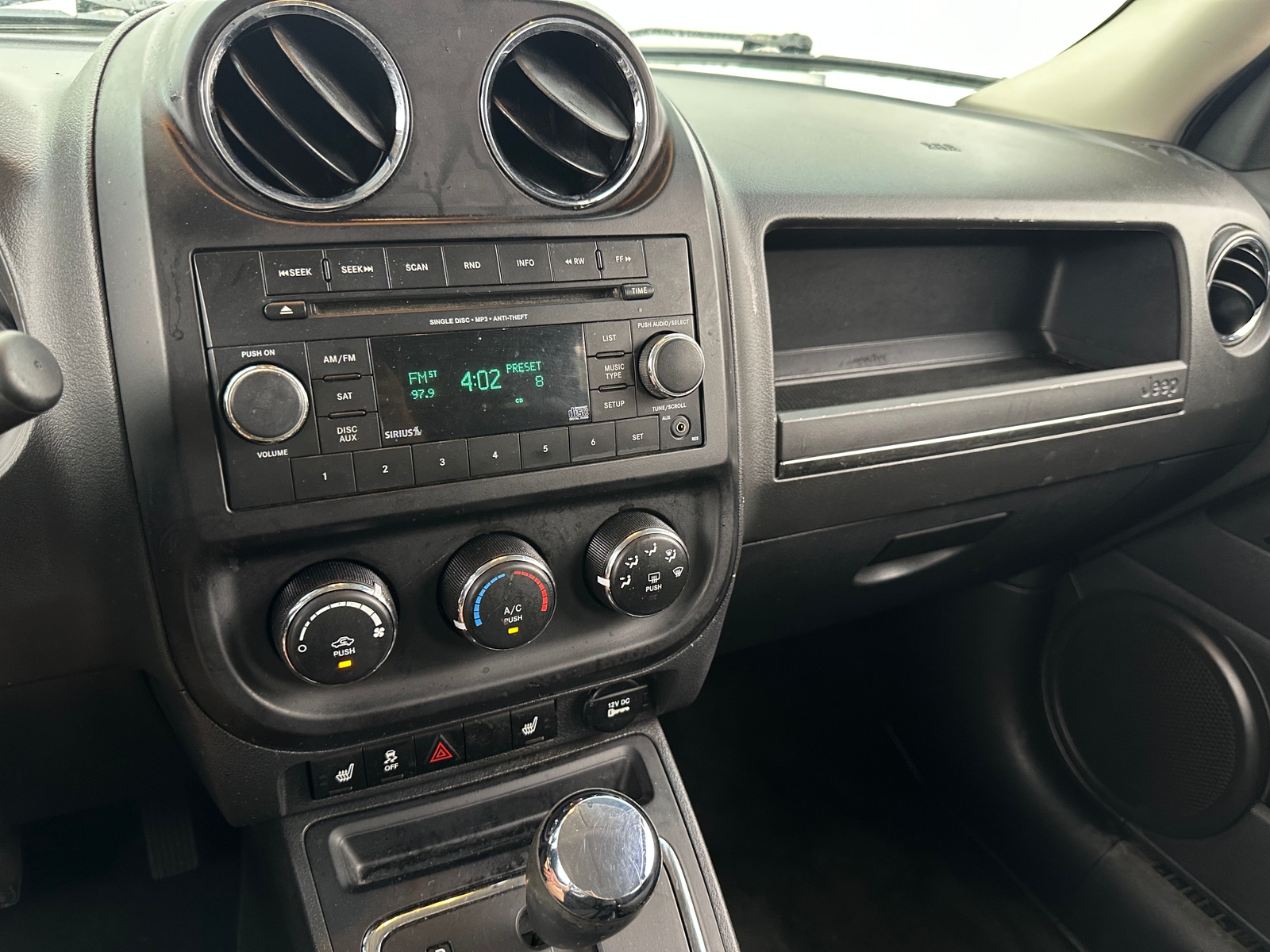 Thumbnail: 2015 Jeep Patriot - 4