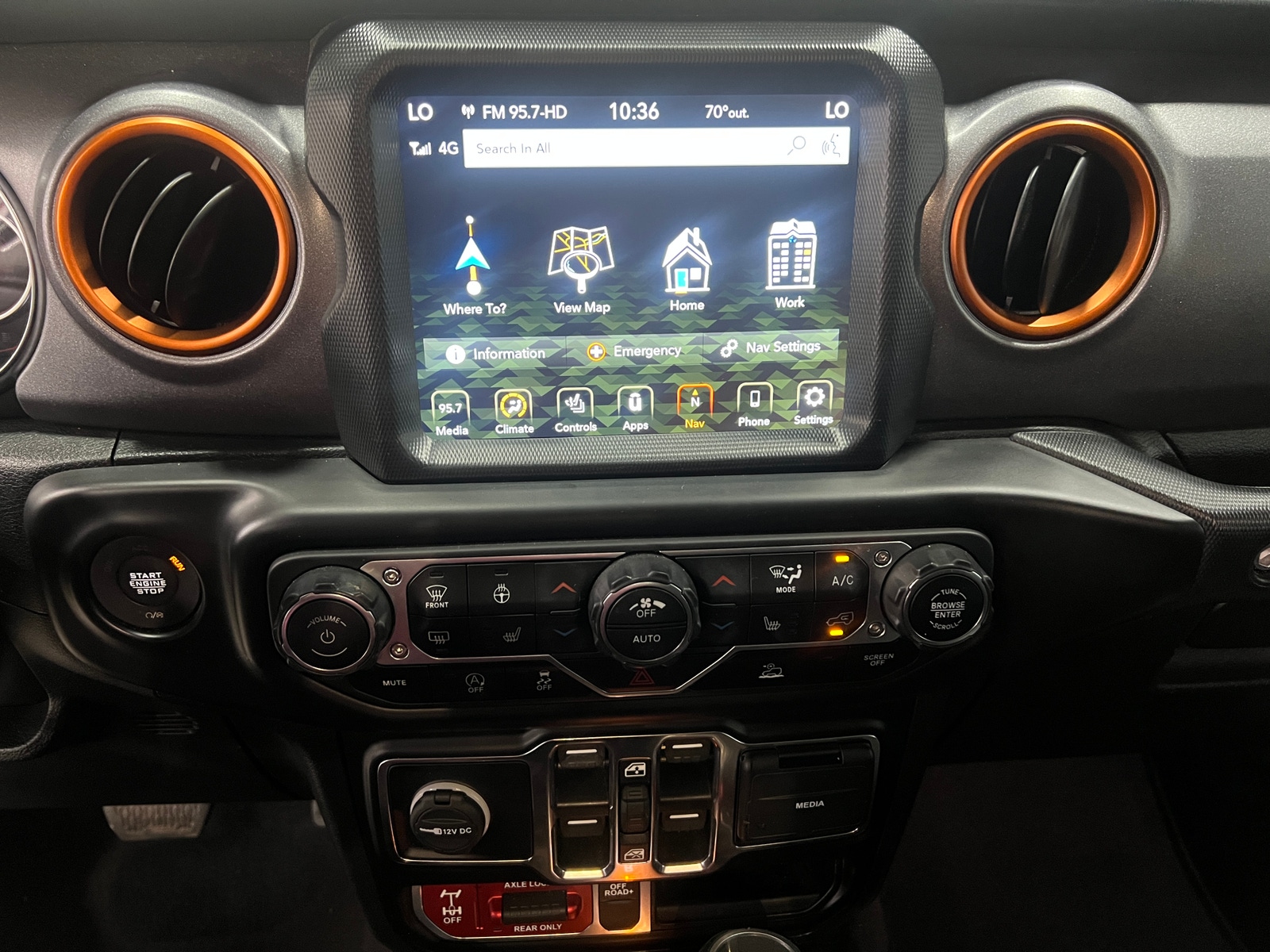 Thumbnail: 2022 Jeep Gladiator - 3