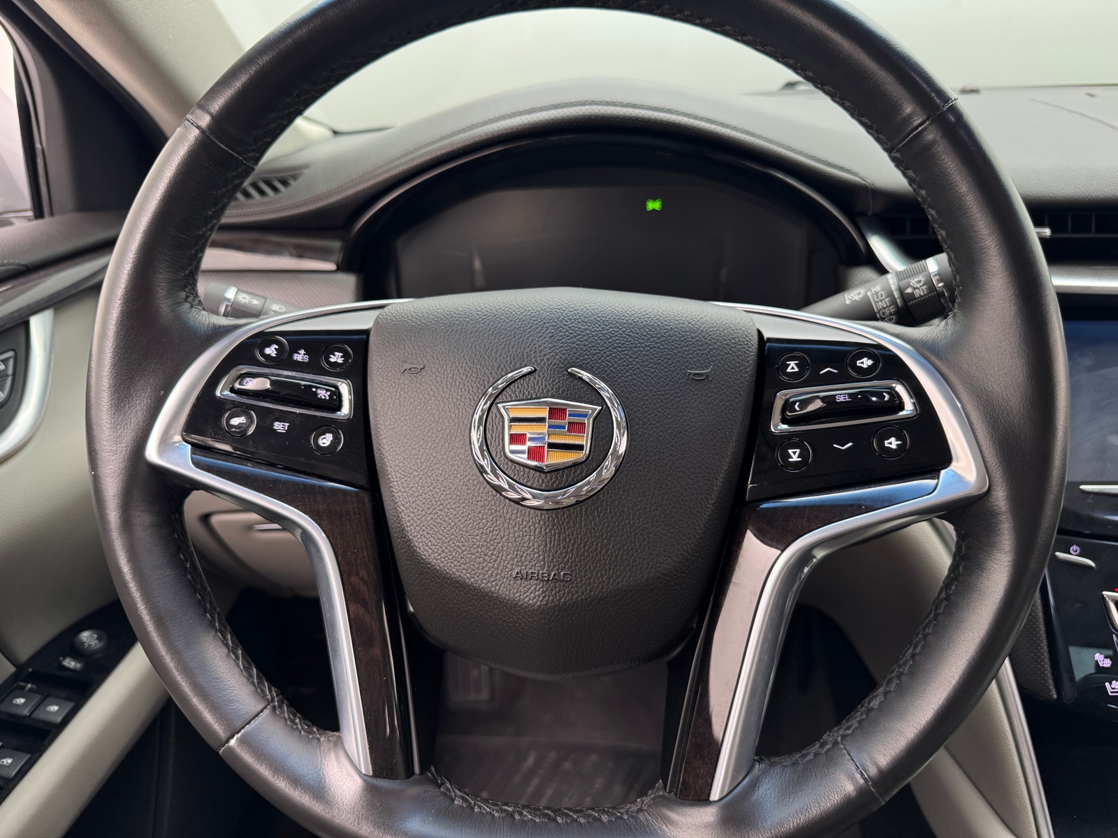 Thumbnail: 2013 Cadillac XTS - 4