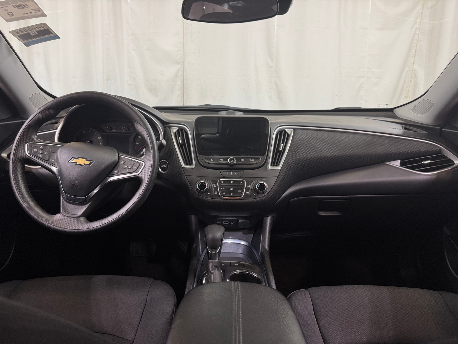Thumbnail: 2025 Chevrolet Malibu - 3