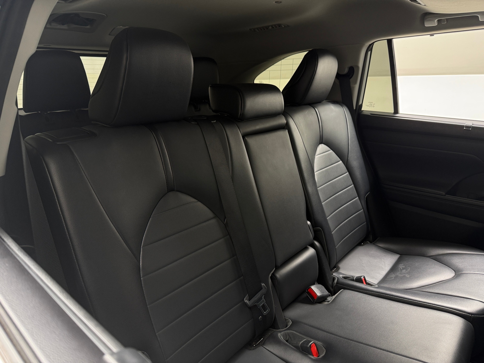 Thumbnail: 2021 Toyota Highlander - 5