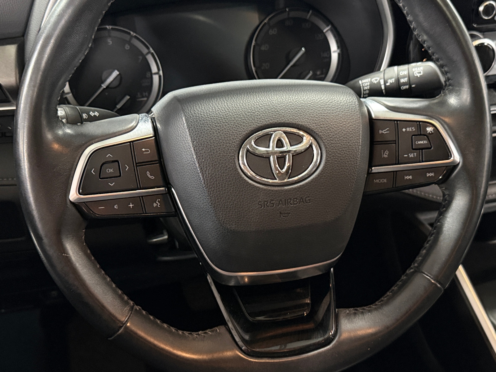 Thumbnail: 2021 Toyota Highlander - 4