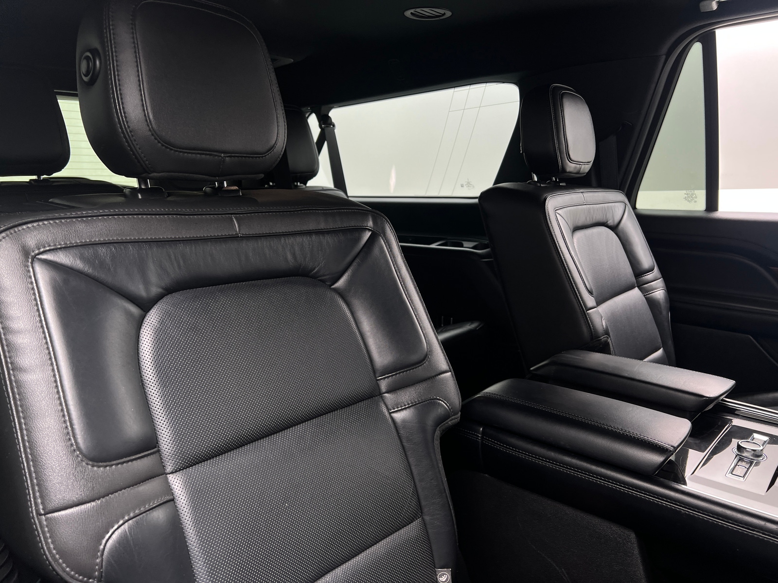 Thumbnail: 2018 Lincoln Navigator L - 5