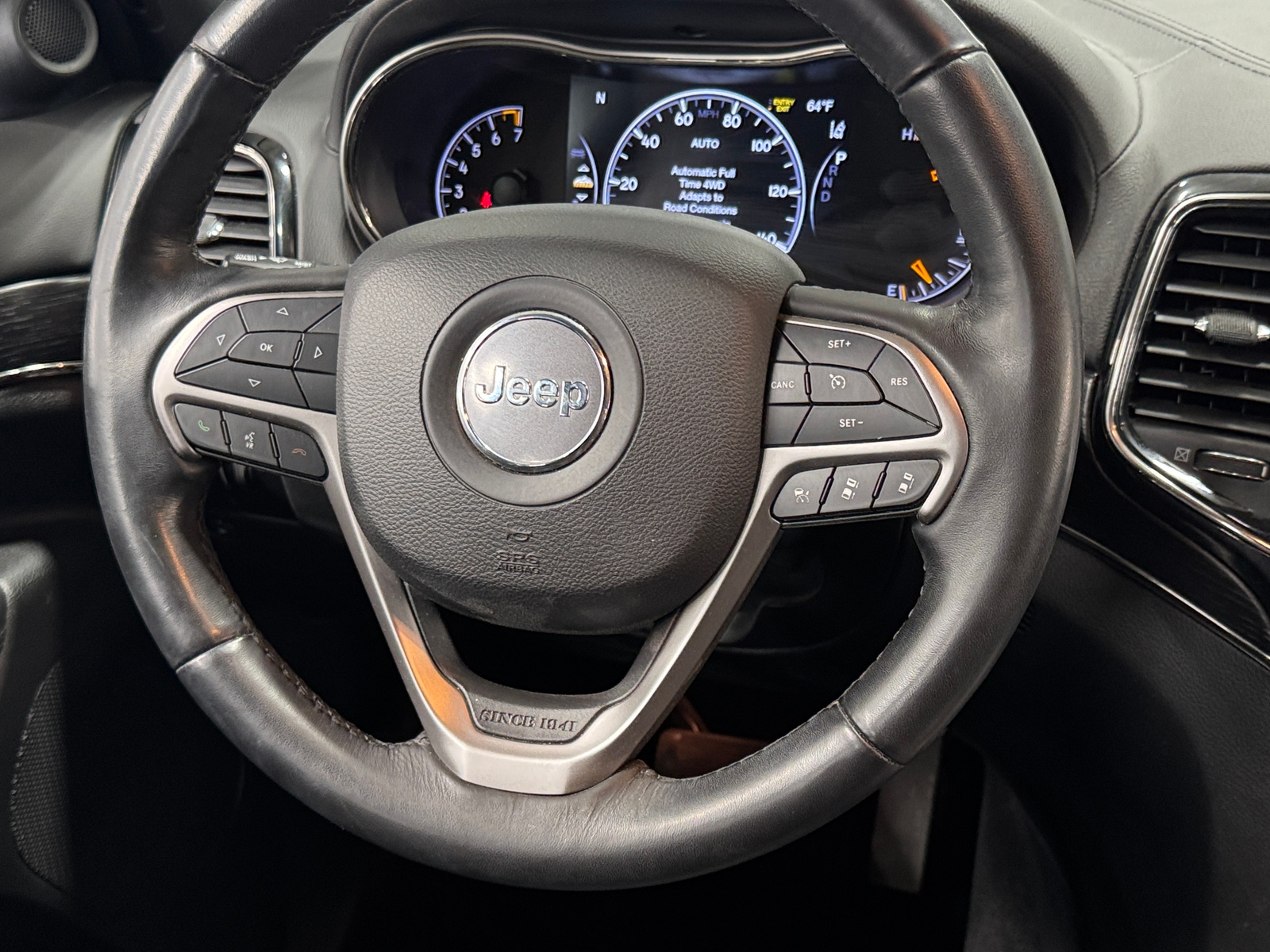 Thumbnail: 2019 Jeep Grand Cherokee - 4