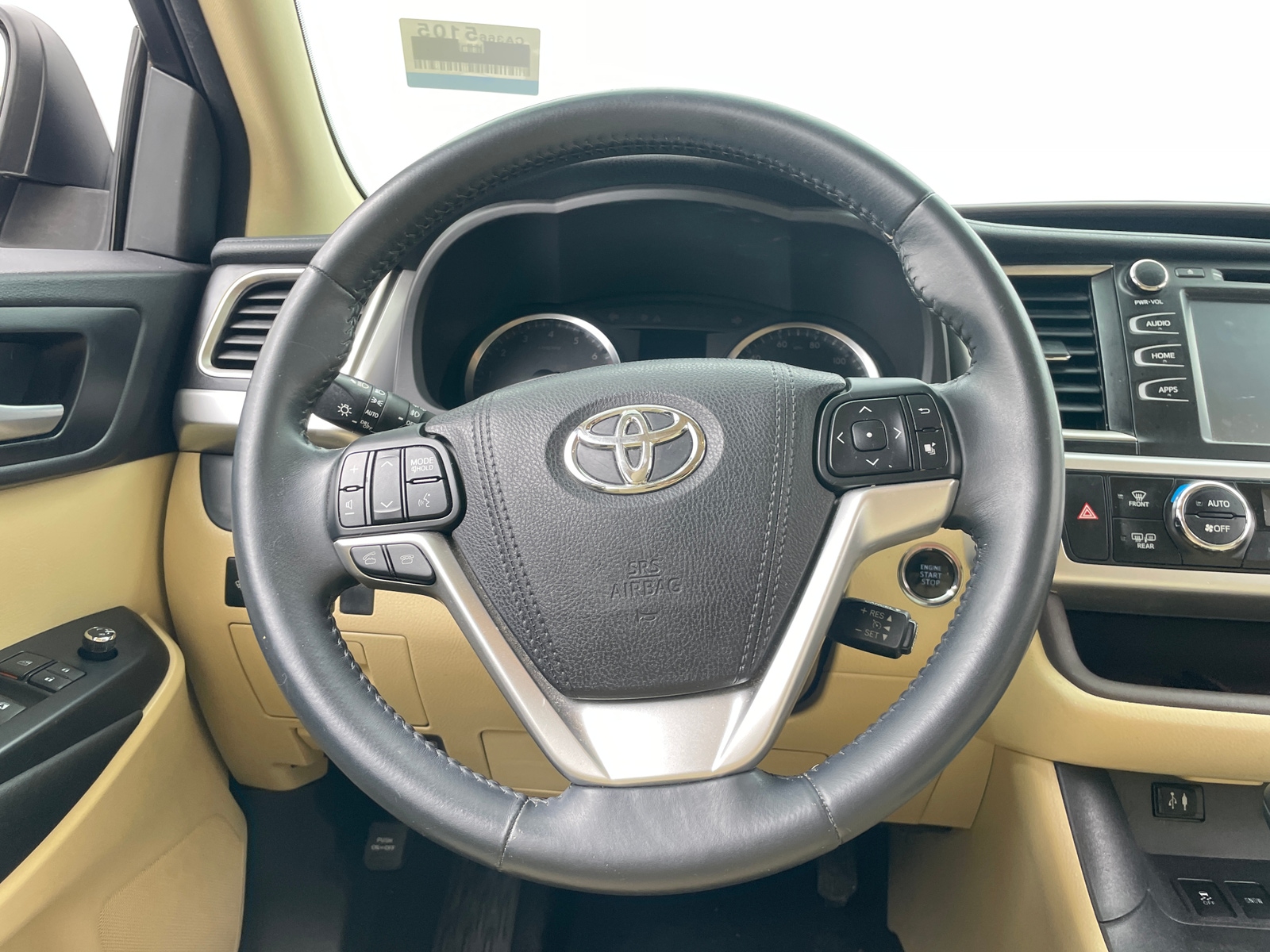 Thumbnail: 2016 Toyota Highlander - 4