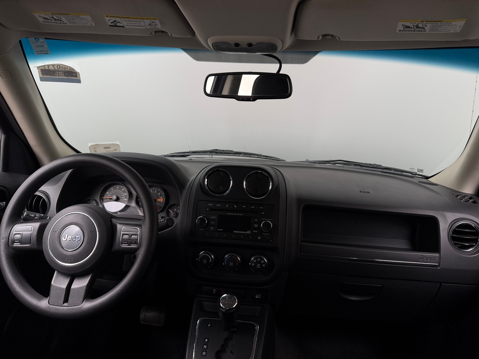 Thumbnail: 2015 Jeep Patriot - 3