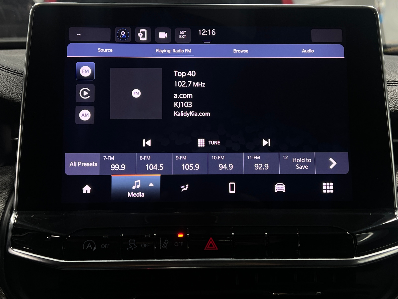 Thumbnail: 2022 Jeep Compass - 3