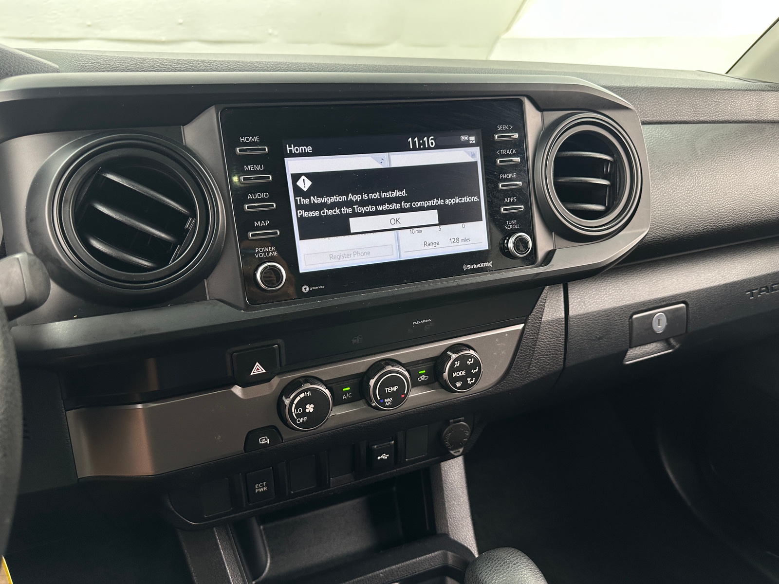 Thumbnail: 2022 Toyota Tacoma - 4