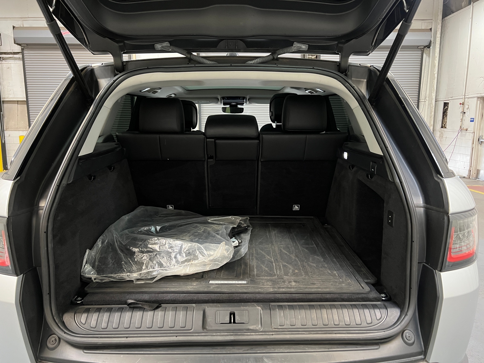Thumbnail: 2018 Land Rover Range Rover Sport - 6