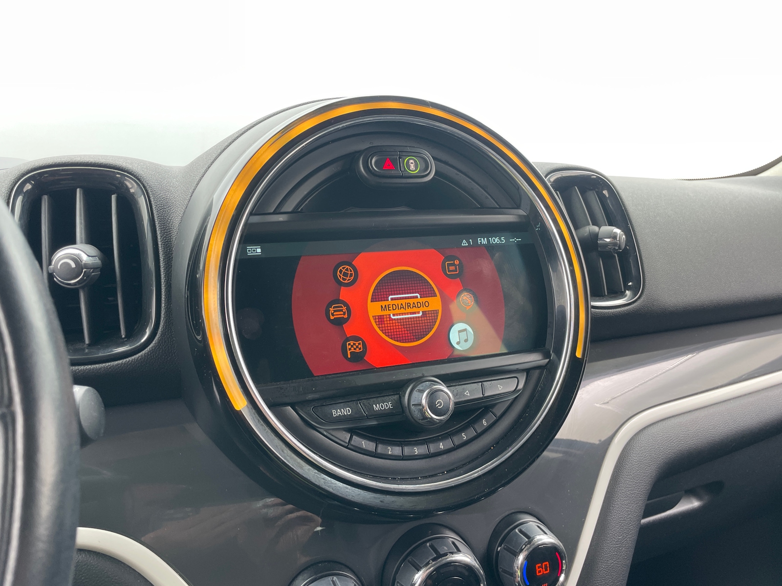 Thumbnail: 2018 MINI Cooper Countryman - 3