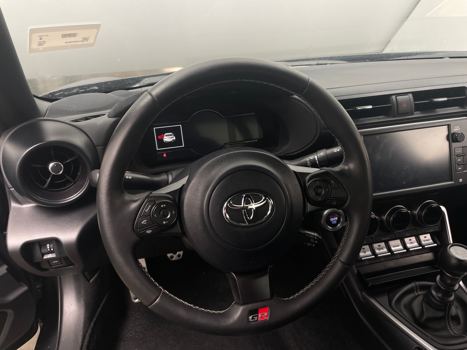 Thumbnail: 2023 Toyota GR86 - 3