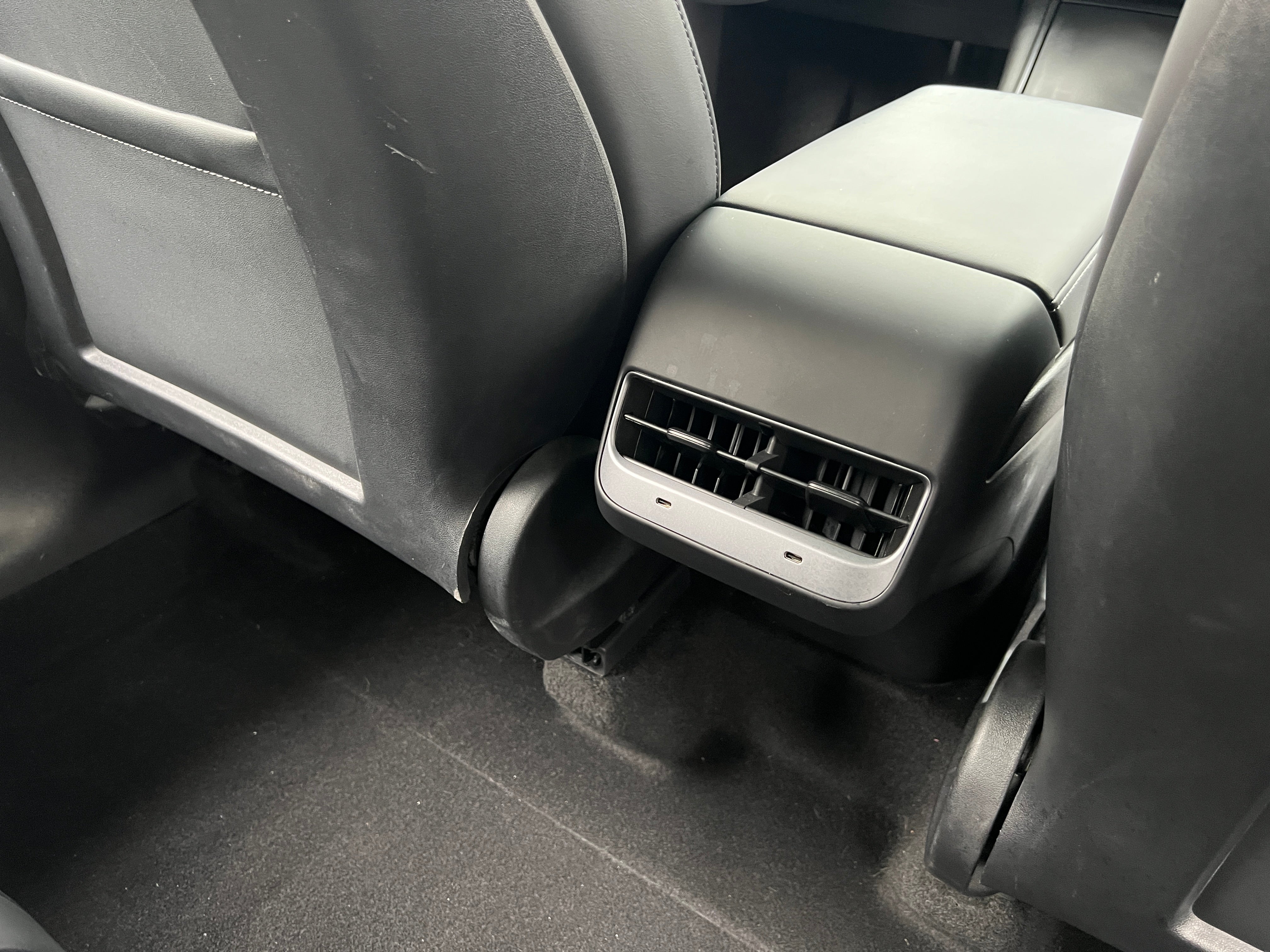 Used 2021 Tesla Model Y Long Range with VIN 5YJYGDEE9MF085843 for sale in Auburn, WA