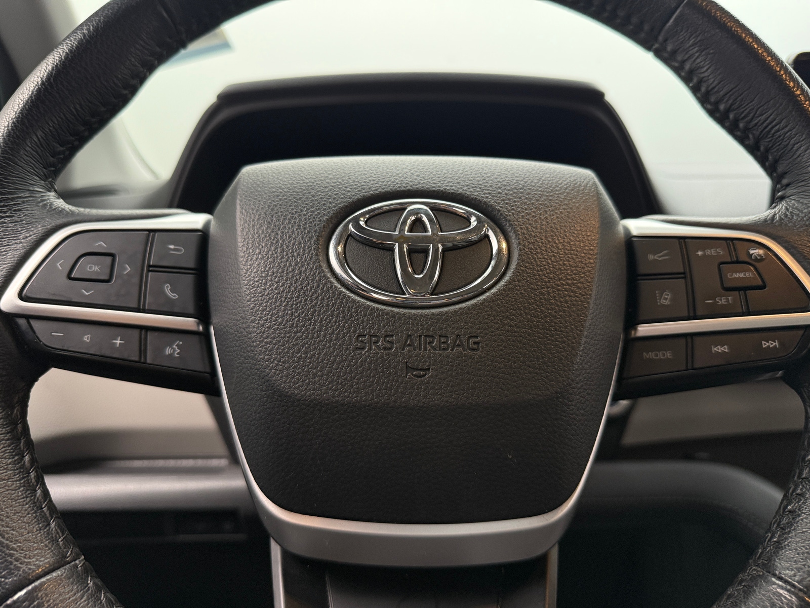 Thumbnail: 2024 Toyota Sienna - 4
