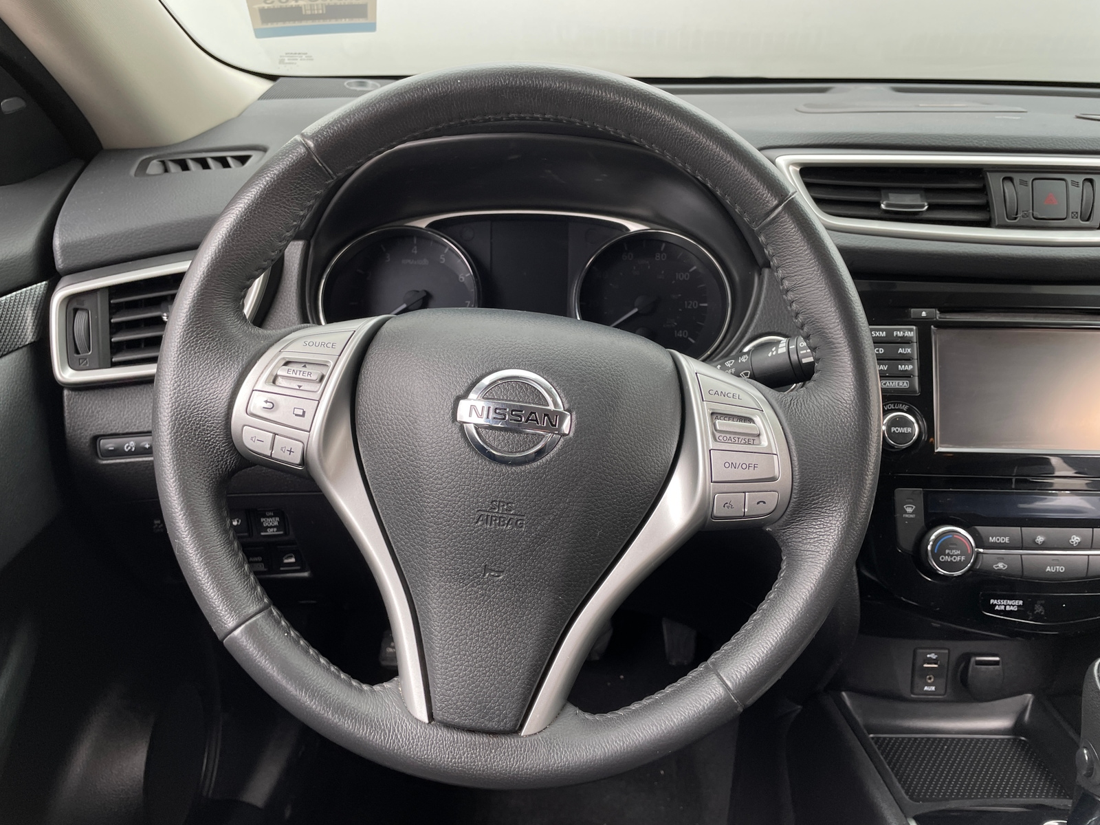 Thumbnail: 2016 Nissan Rogue - 4