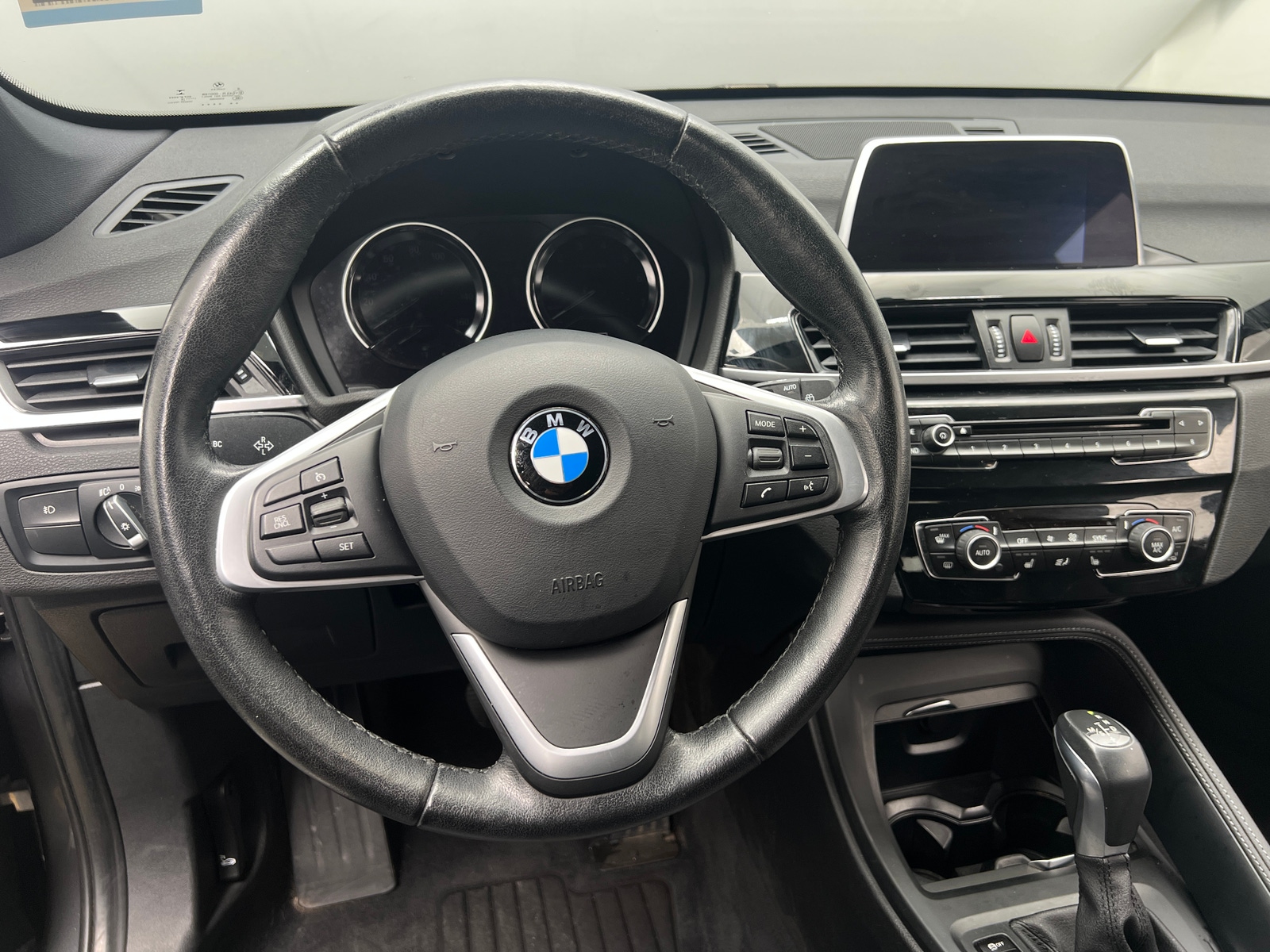 Thumbnail: 2018 BMW X1 - 4