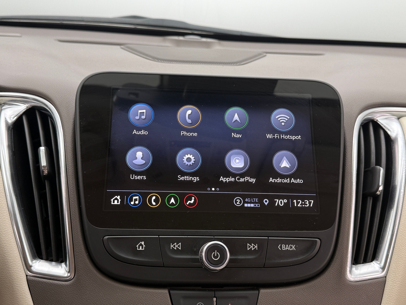 Thumbnail: 2024 Chevrolet Malibu - 3