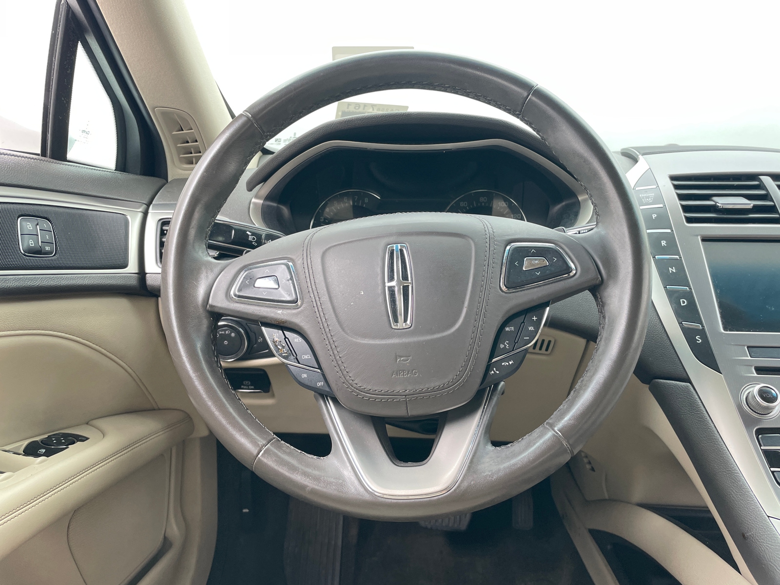 Thumbnail: 2018 Lincoln MKZ - 4