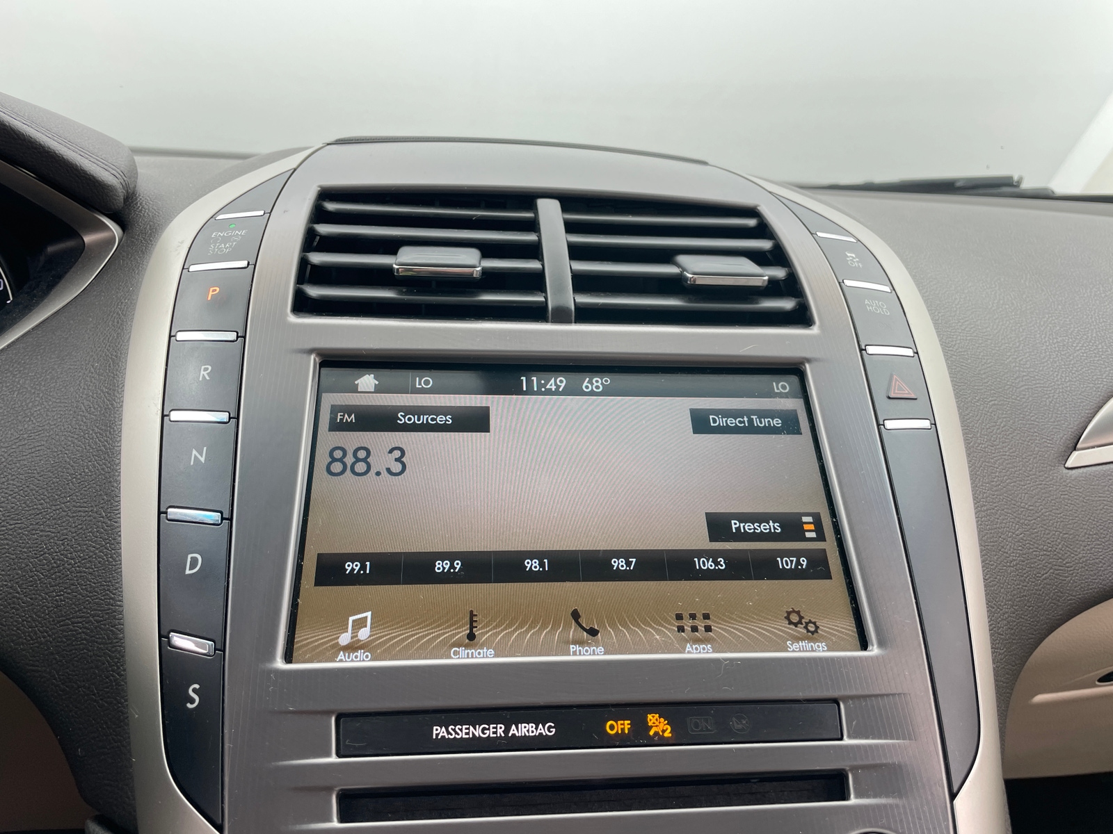 Thumbnail: 2018 Lincoln MKZ - 3