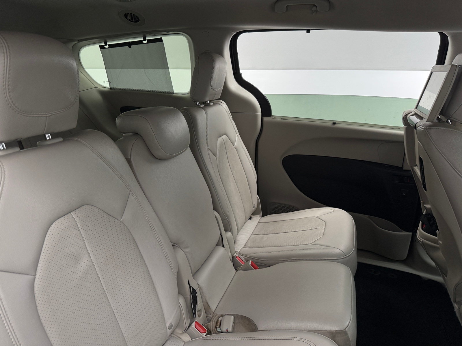Thumbnail: 2021 Chrysler Pacifica - 5