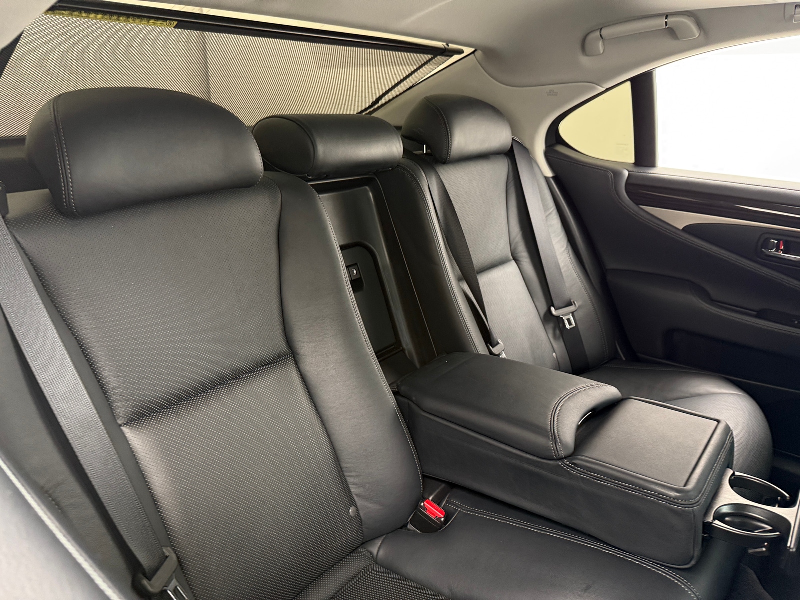 Thumbnail: 2013 Lexus LS - 5