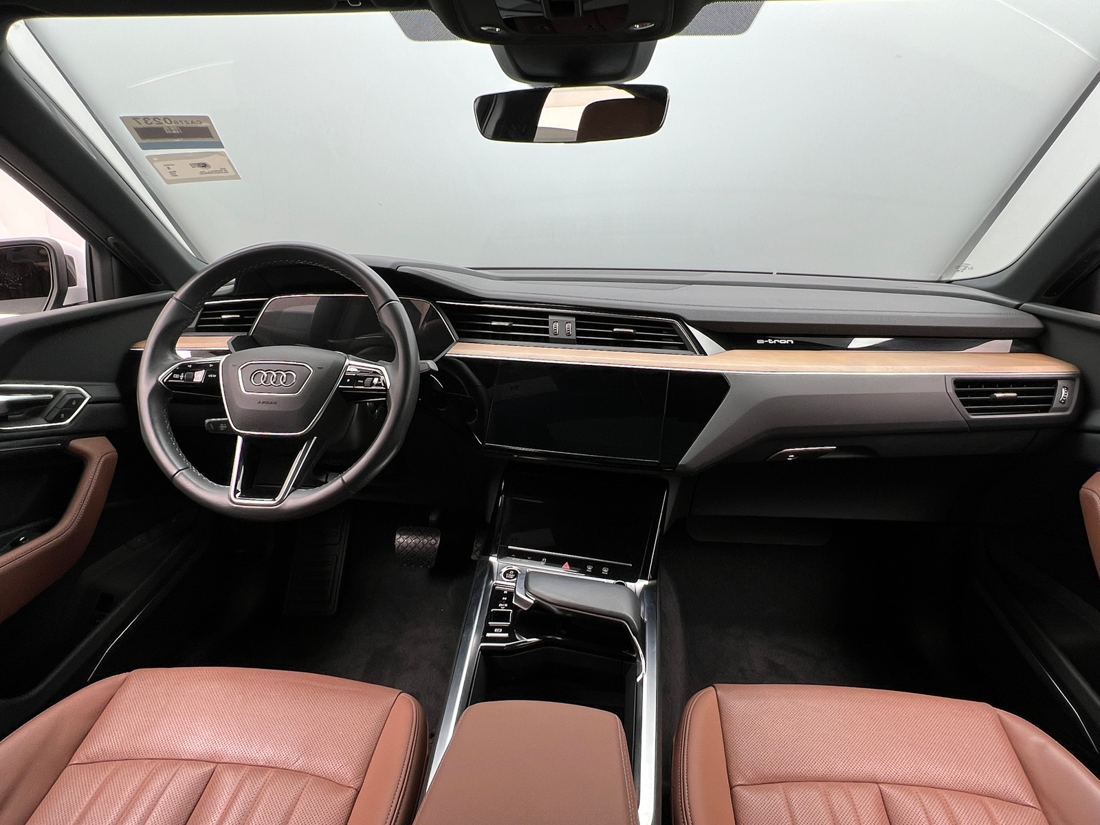 Thumbnail: 2024 Audi Q8 e-tron - 2