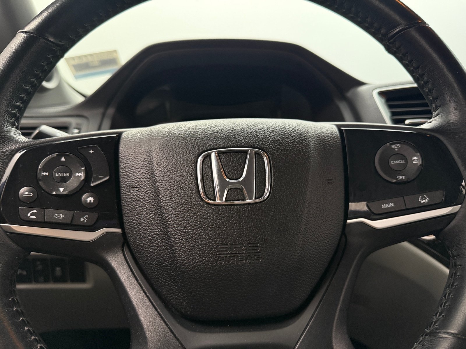 Thumbnail: 2019 Honda Pilot - 4