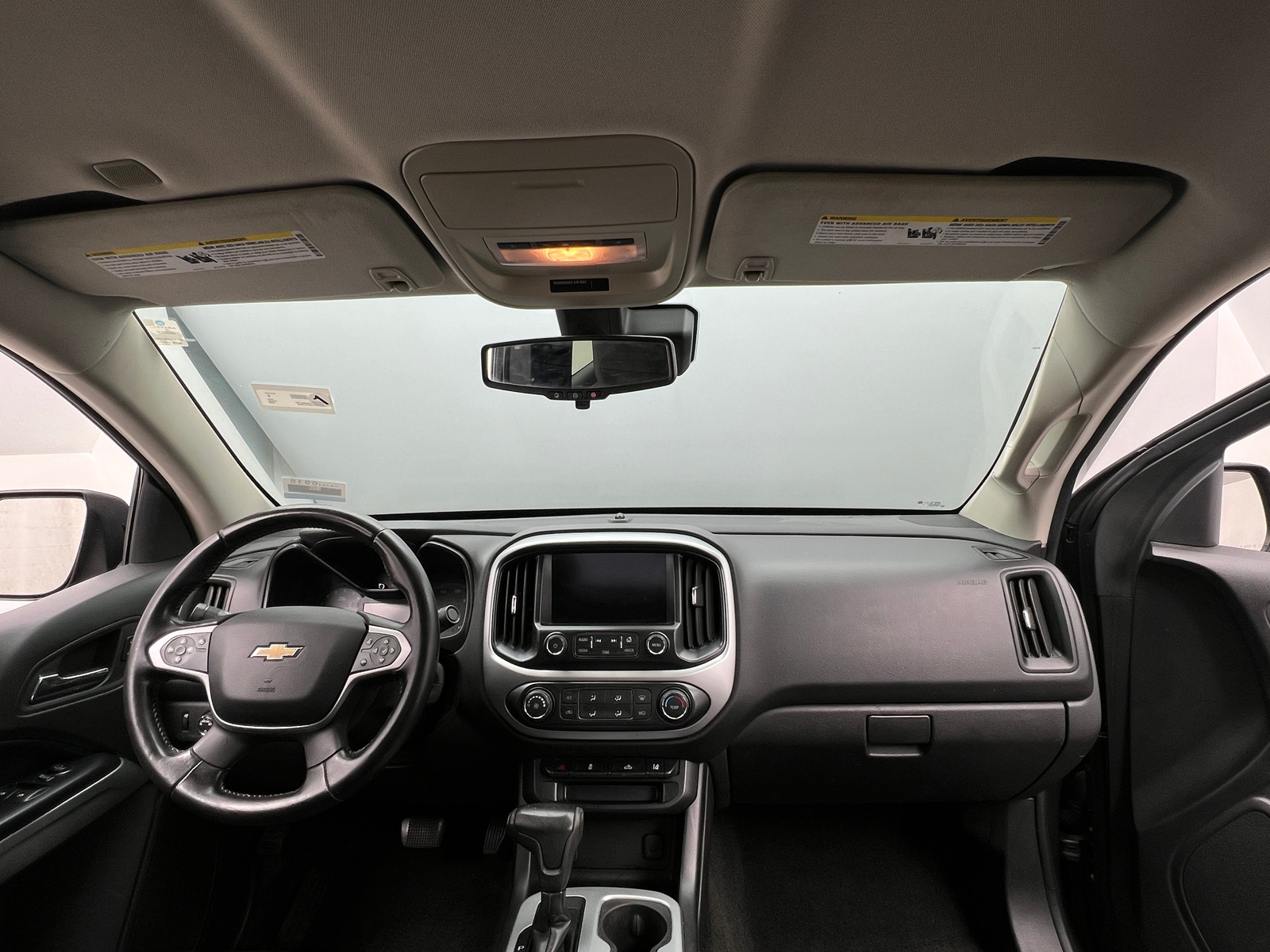 Thumbnail: 2016 Chevrolet Colorado - 3