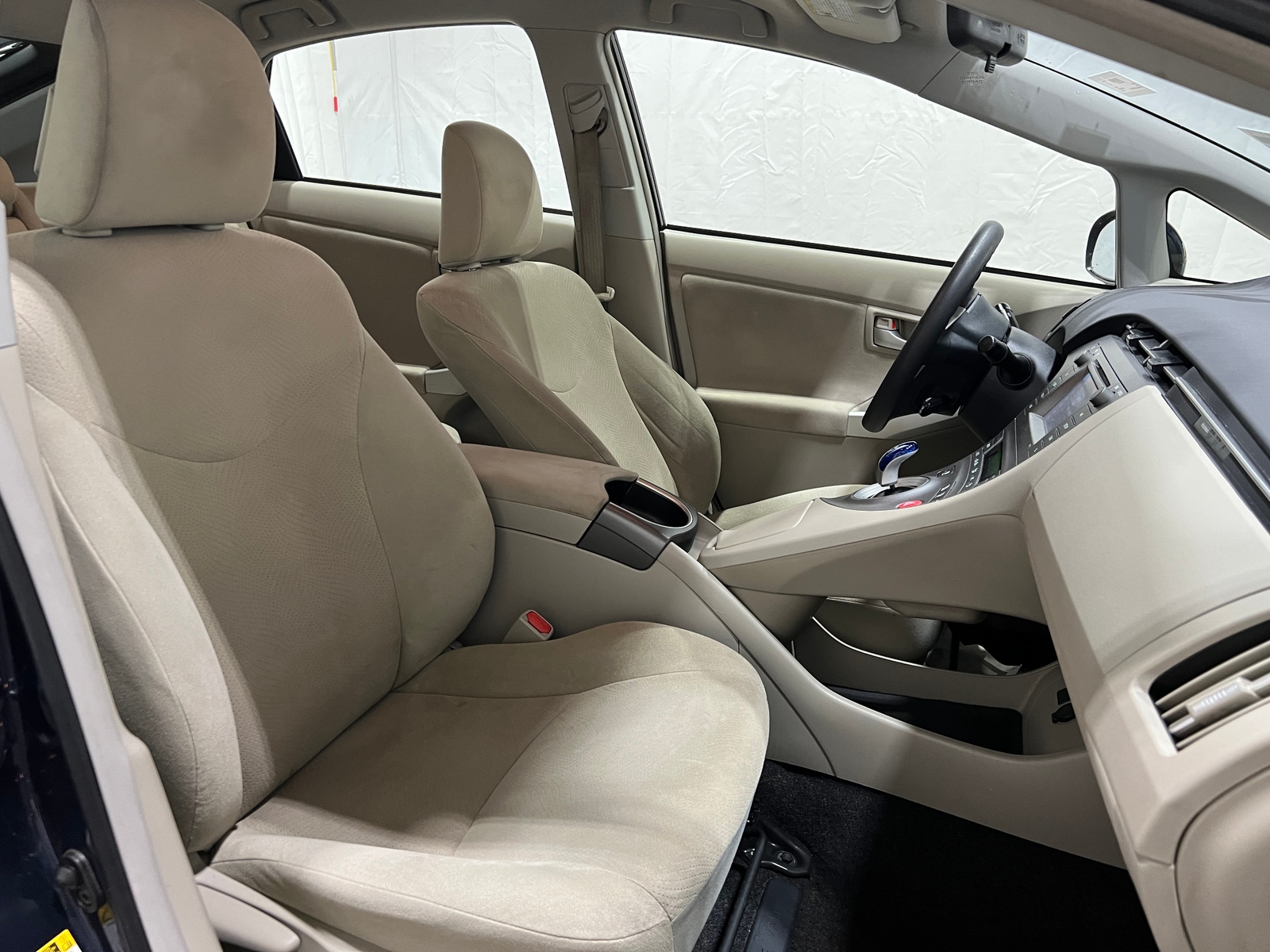 Thumbnail: 2015 Toyota Prius - 2