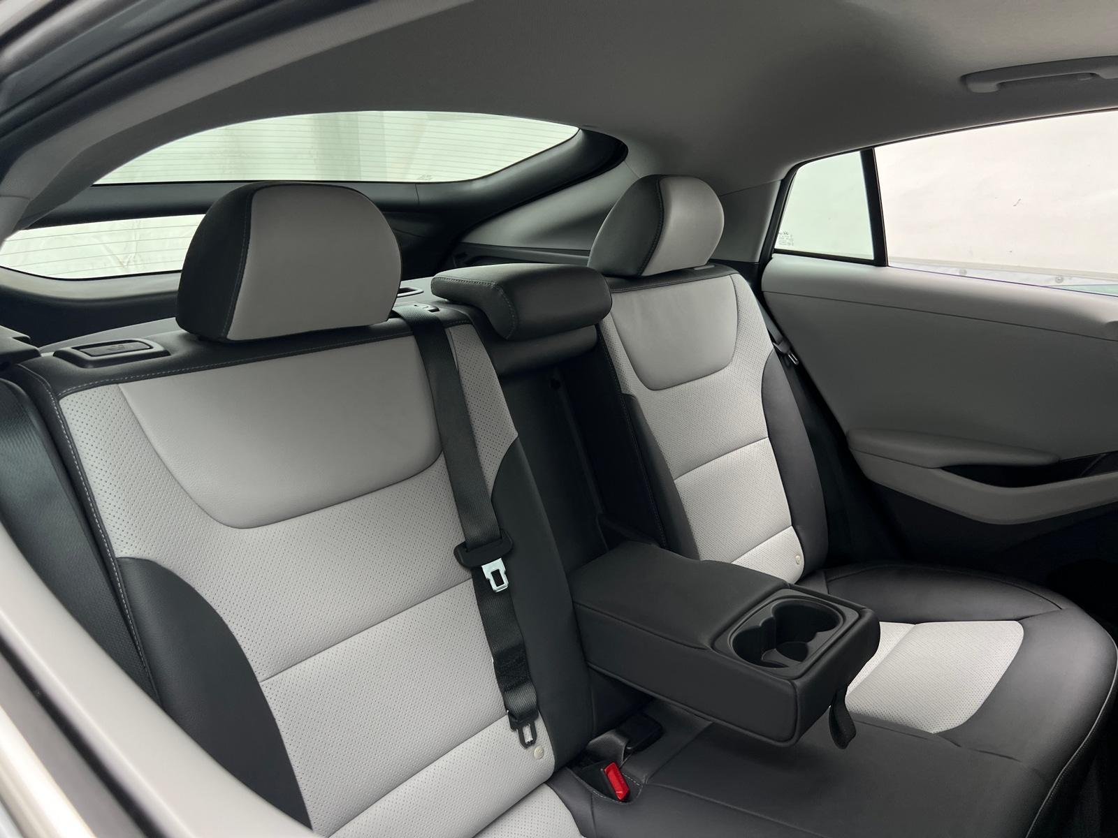 Thumbnail: 2020 Hyundai Ioniq - 5