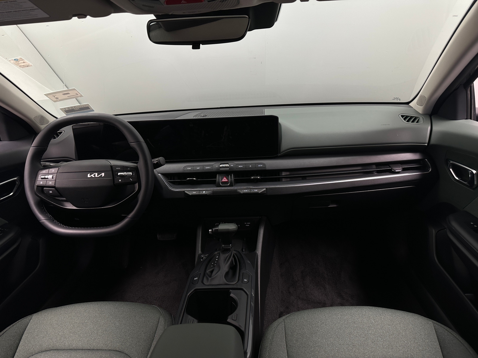 Thumbnail: 2025 Kia K4 - 3