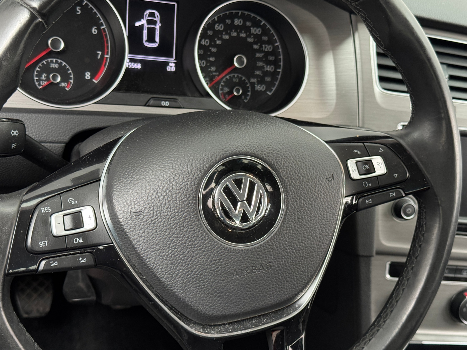 Thumbnail: 2017 Volkswagen Golf - 5