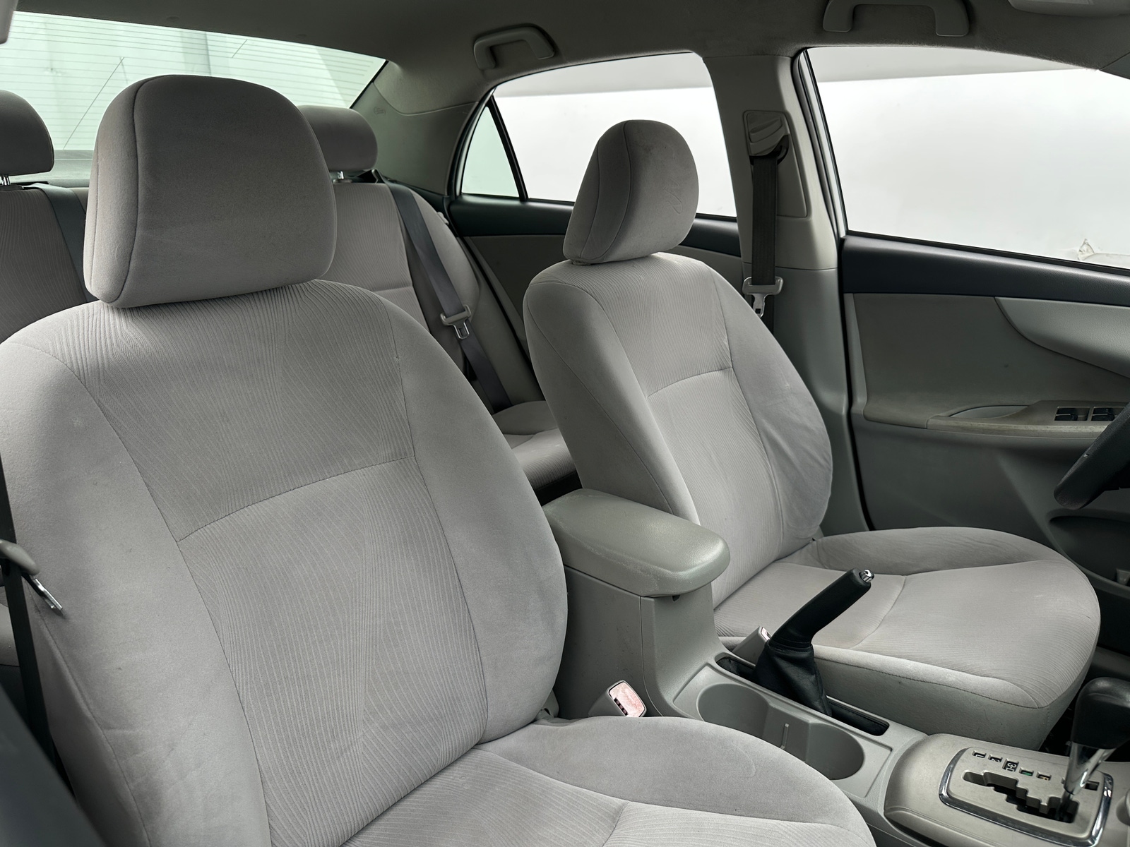 Thumbnail: 2011 Toyota Corolla - 2