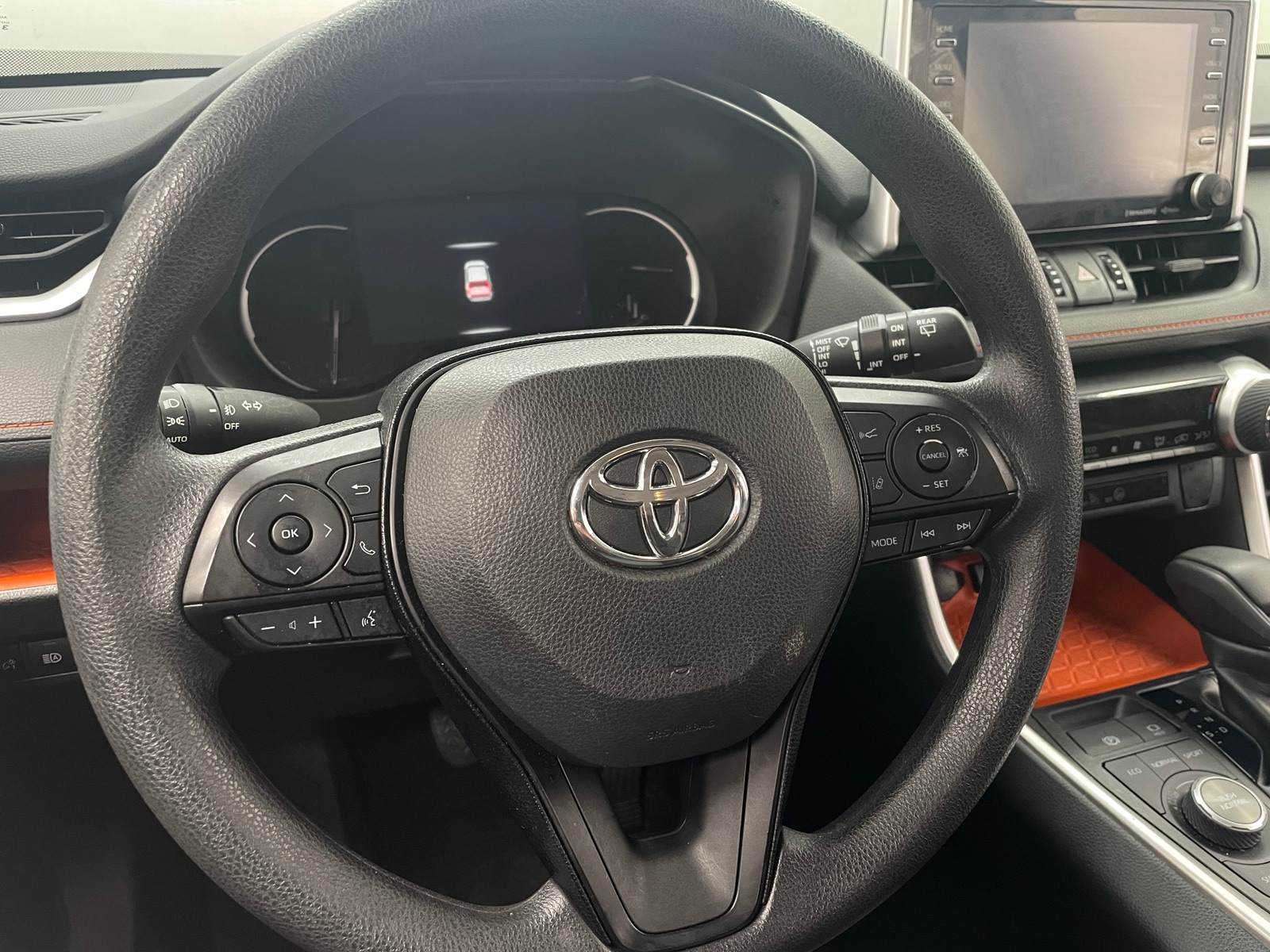 Thumbnail: 2019 Toyota RAV4 - 4