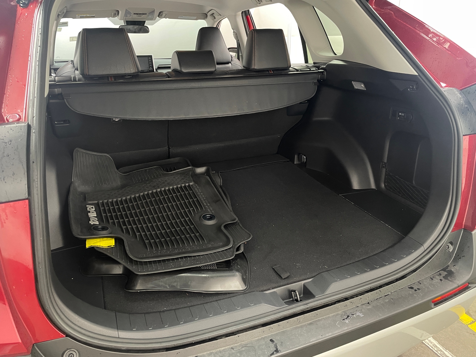 Thumbnail: 2019 Toyota RAV4 - 6