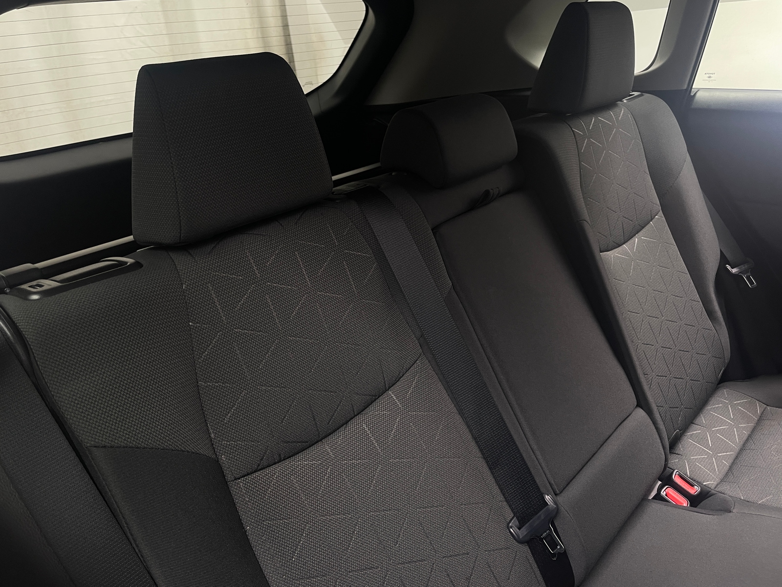 Thumbnail: 2021 Toyota RAV4 - 6