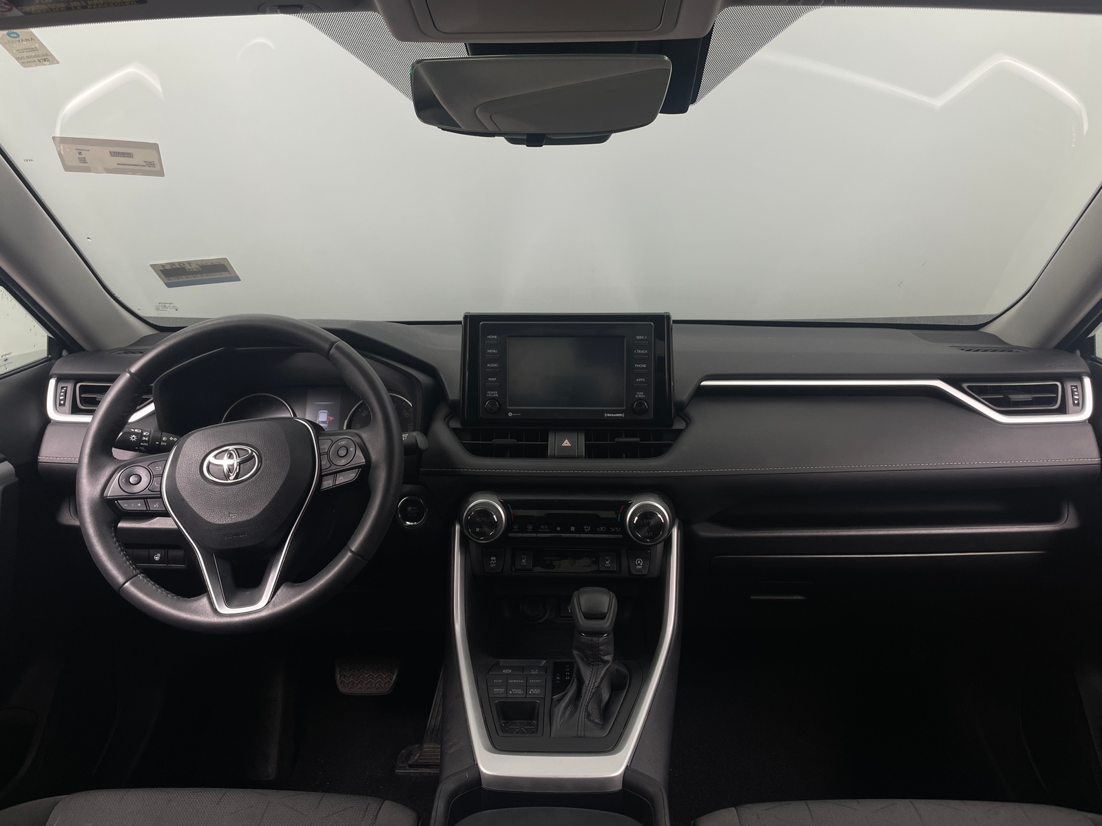 Thumbnail: 2021 Toyota RAV4 - 3