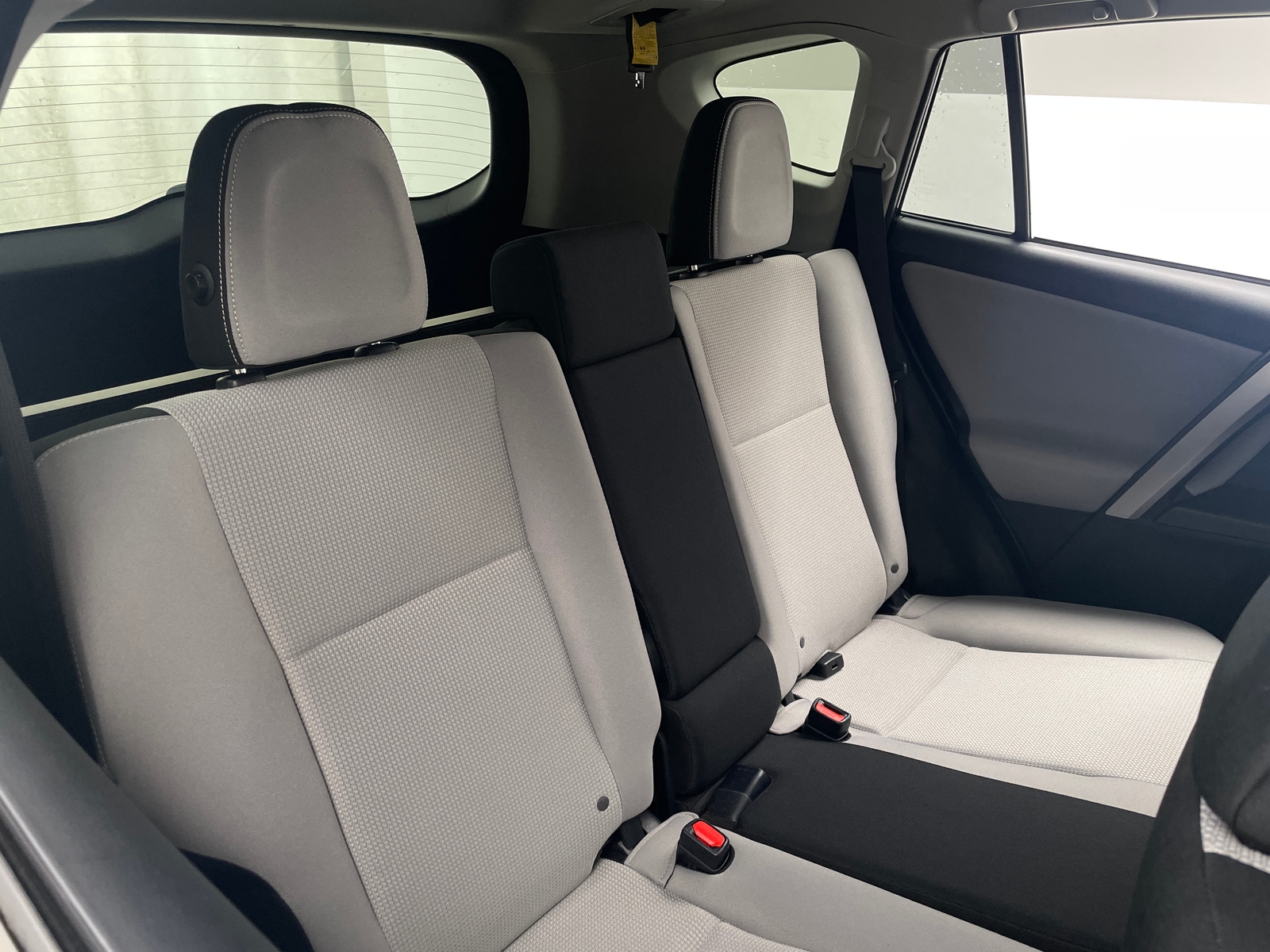 Thumbnail: 2018 Toyota RAV4 - 6