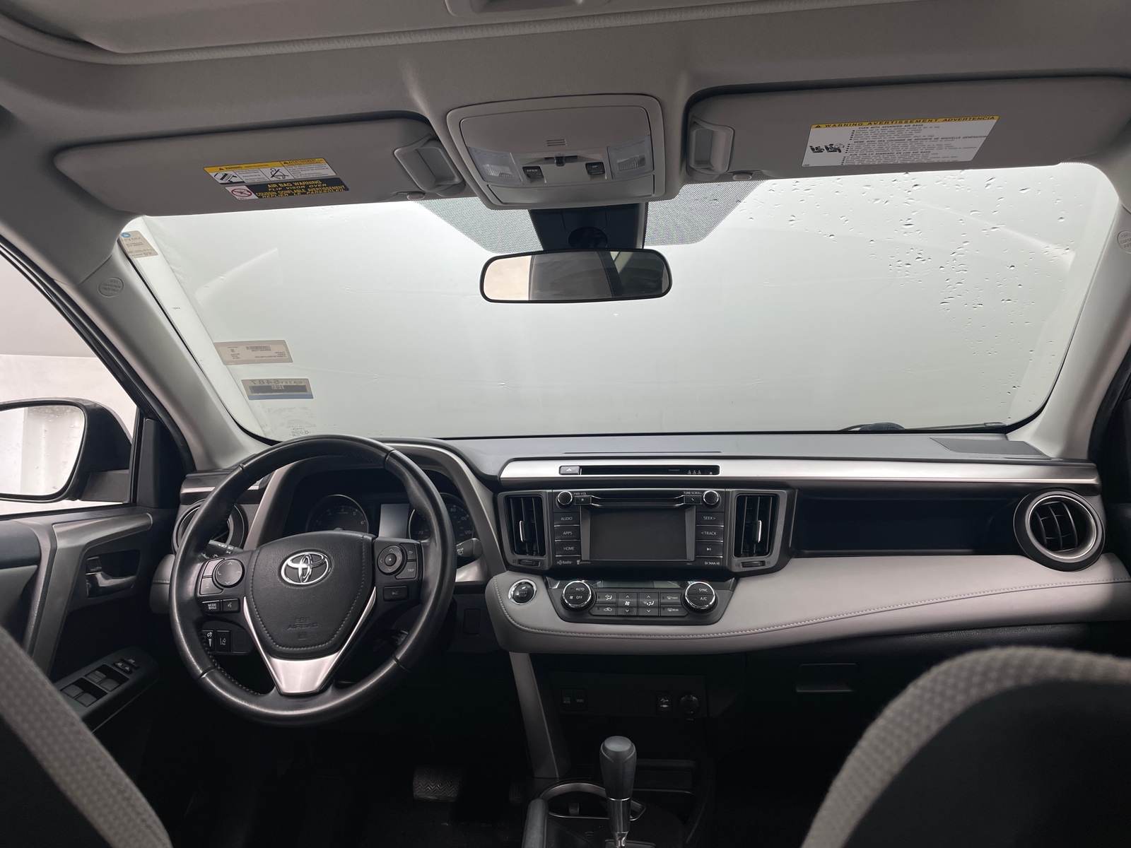 Thumbnail: 2018 Toyota RAV4 - 3