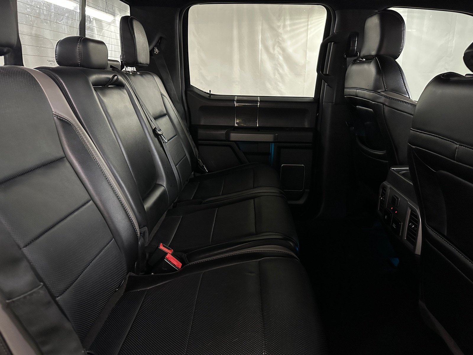 Thumbnail: 2018 Ford Econoline - 5
