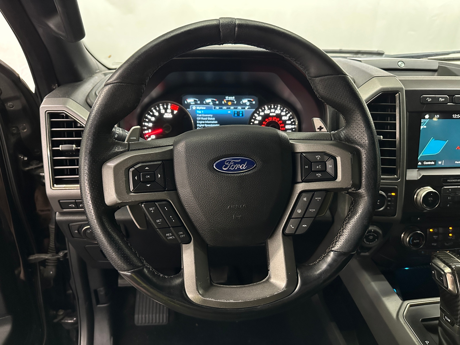 Thumbnail: 2018 Ford Econoline - 4