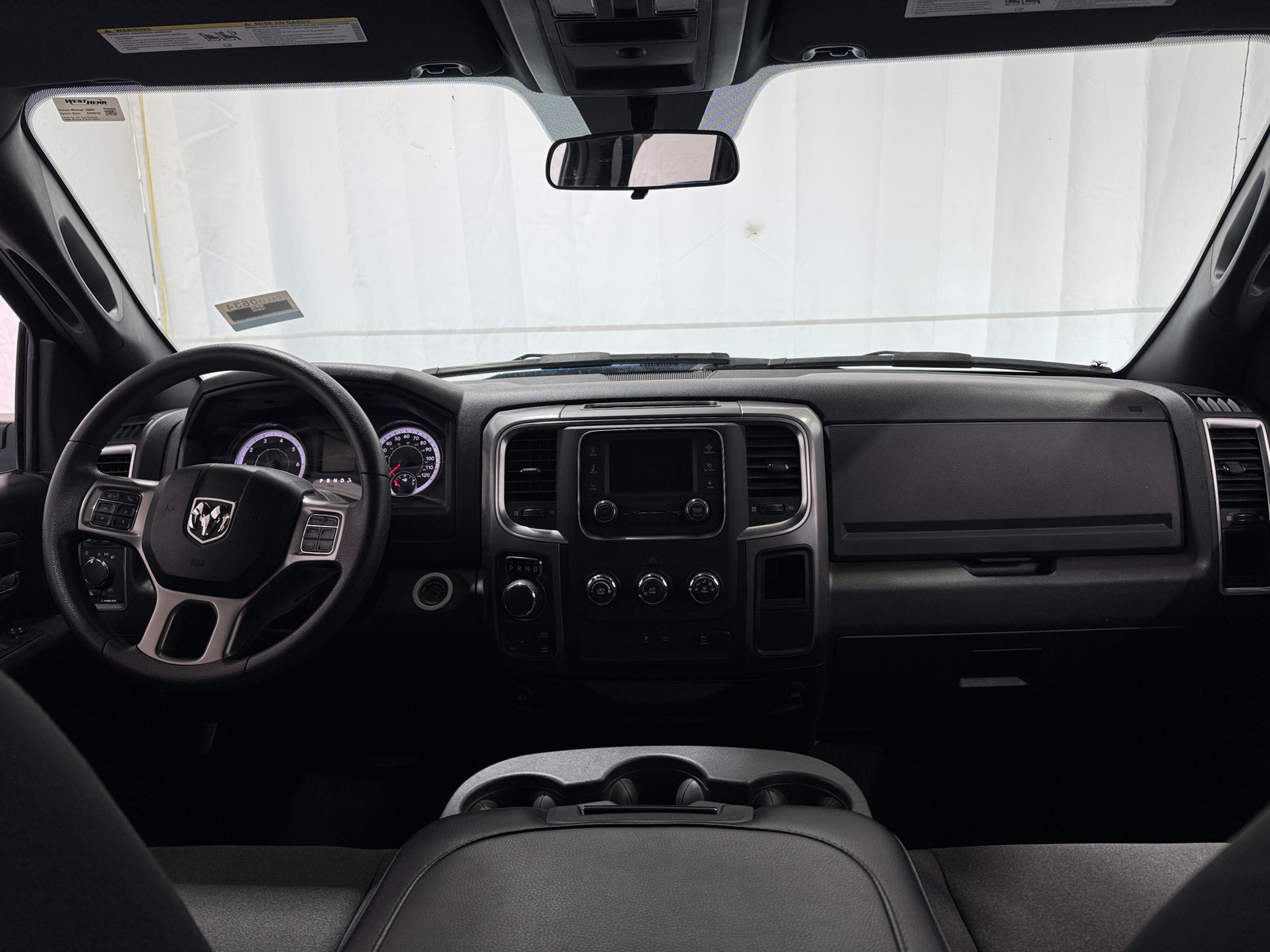 Thumbnail: 2022 RAM 1500 Classic - 3