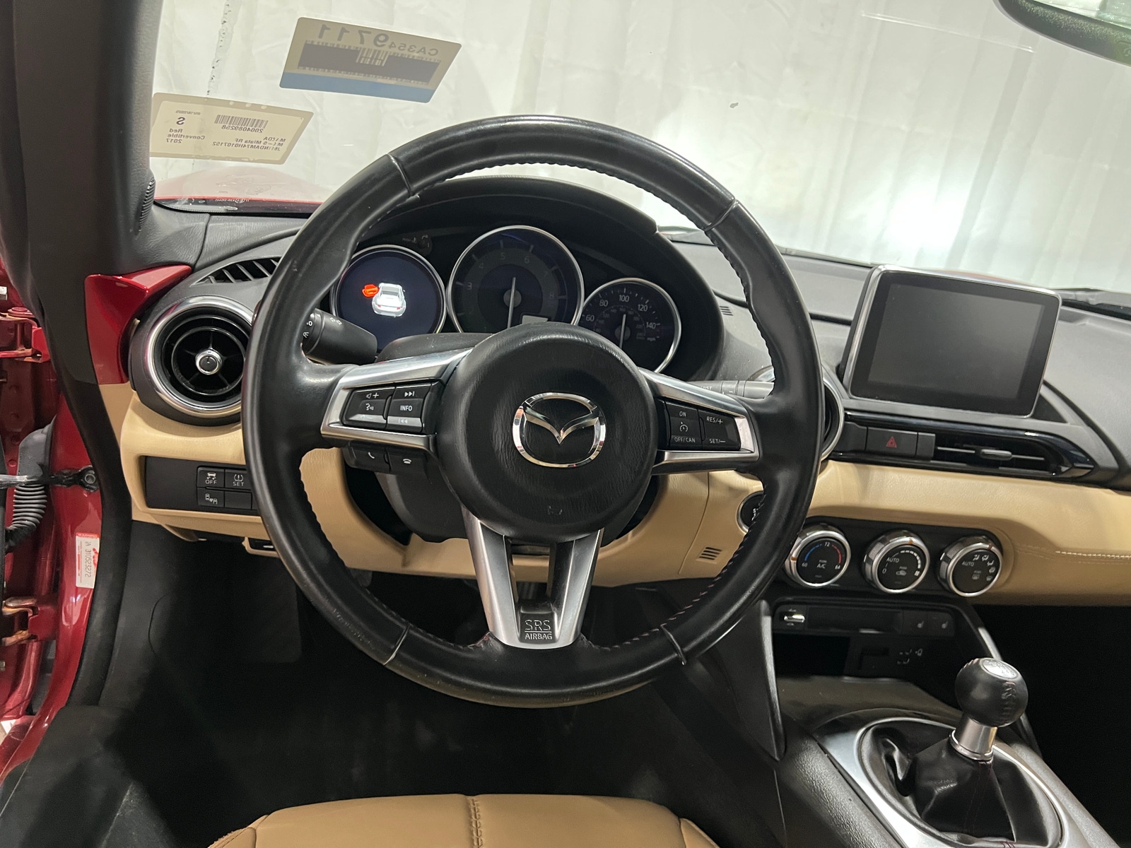 Thumbnail: 2017 Mazda MX-5 Miata - 4