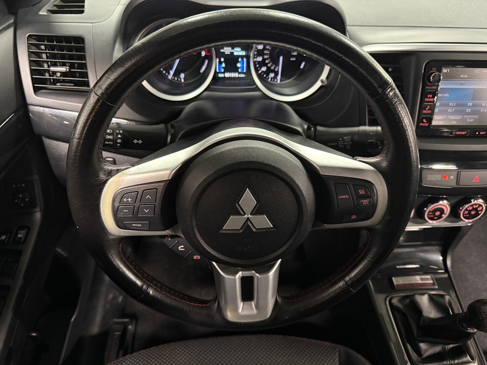 Thumbnail: 2015 Mitsubishi Lancer Evolution - 5