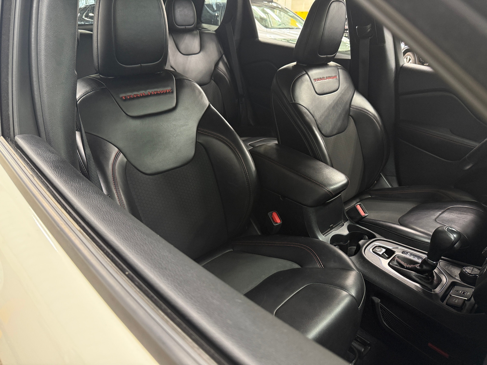 Thumbnail: 2019 Jeep Cherokee - 2