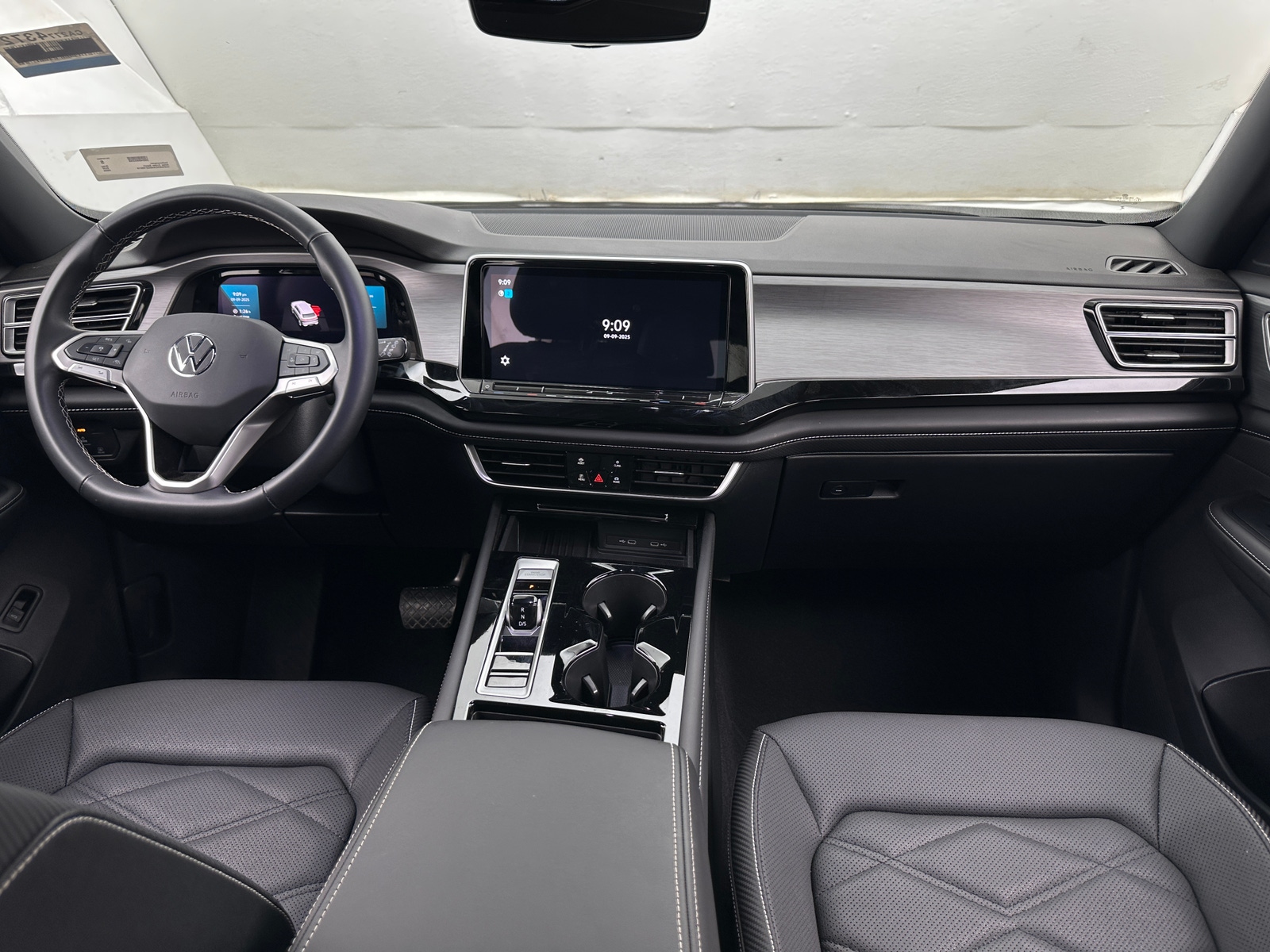 Thumbnail: 2025 Volkswagen Atlas - 2
