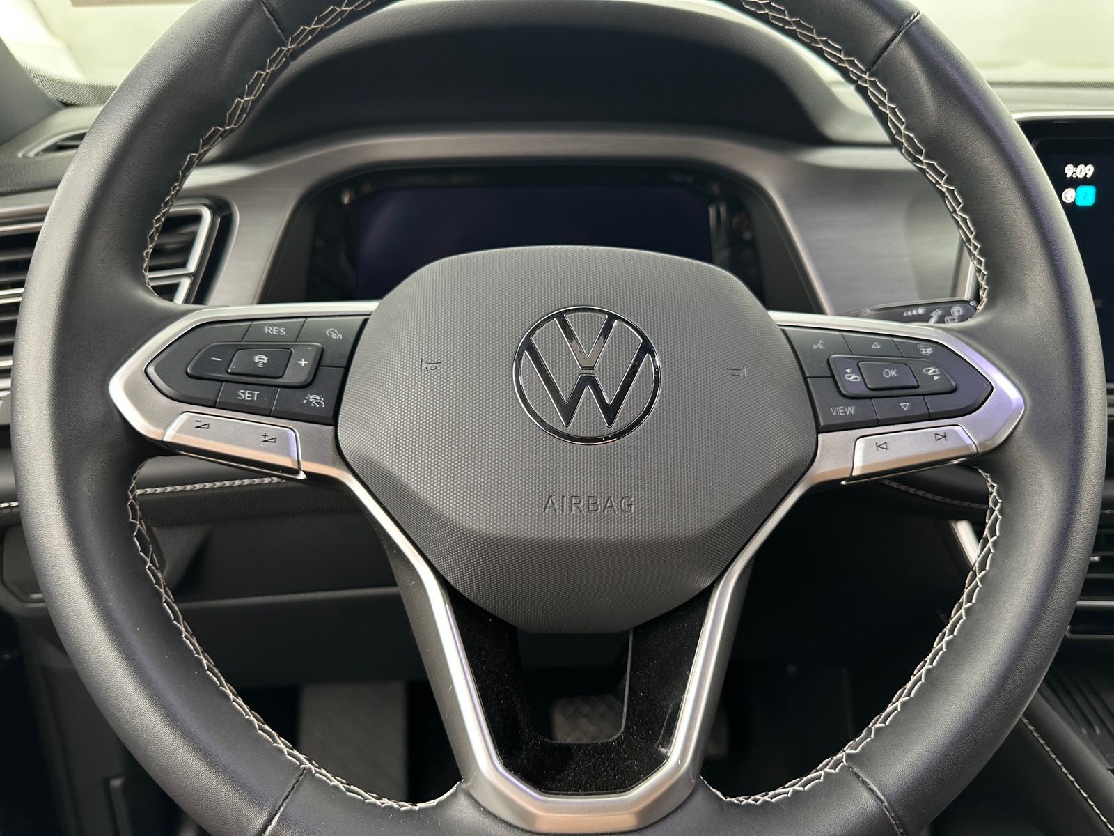 Thumbnail: 2025 Volkswagen Atlas - 4