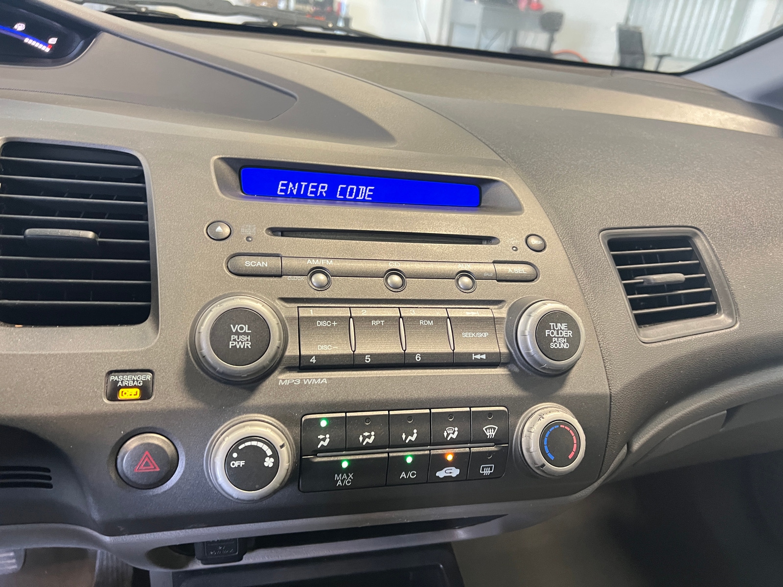 Thumbnail: 2010 Honda Civic - 4