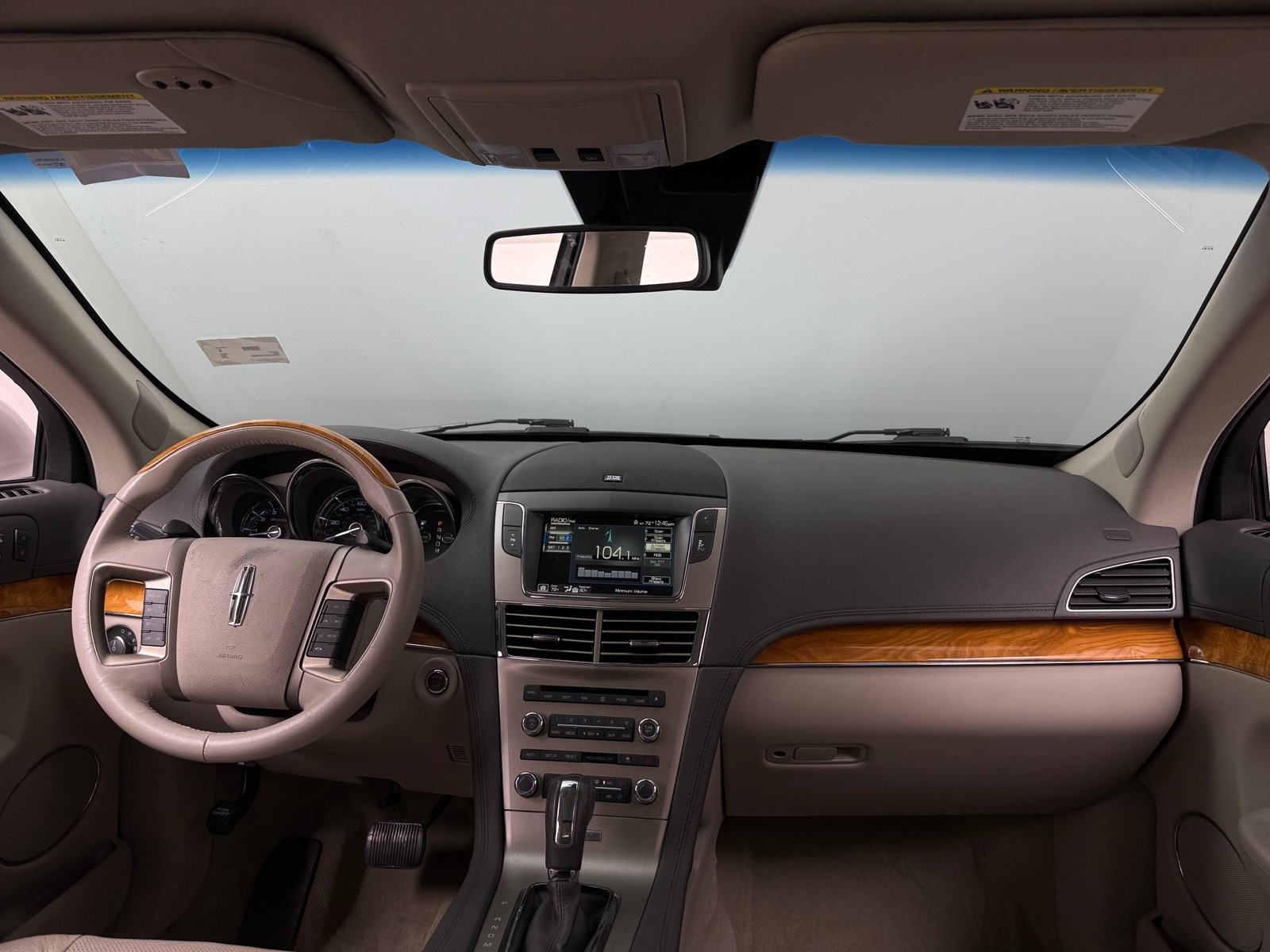 Thumbnail: 2010 Lincoln MKT - 2