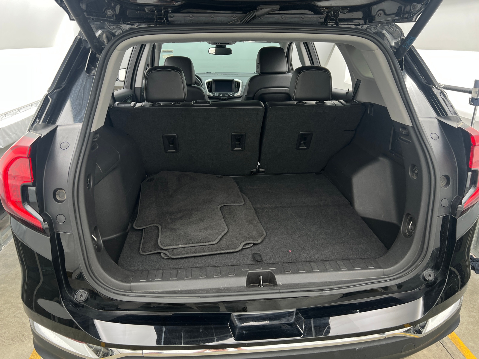 Thumbnail: 2024 GMC Terrain - 6