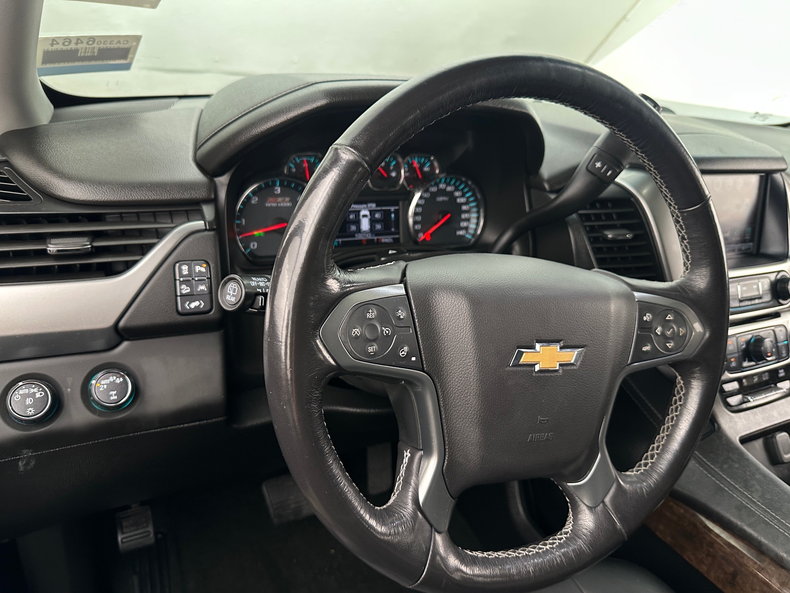 Thumbnail: 2018 Chevrolet Suburban - 4